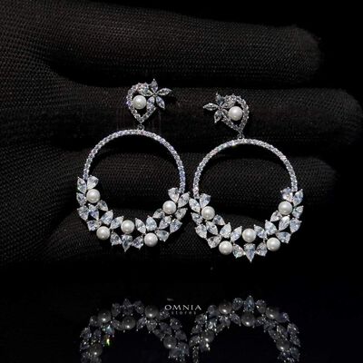 Omnia Rasha Earrings in High Quality Zircon Stone in Rhodium Plated