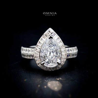 Omnia Asma Ring in 92.5 Silver High Quality Simulated Diamonds