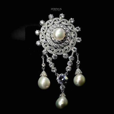 Omnia Willow Fresh Real Water Pearl brooch in 92.5 Silver In High Quality Simulated diamonds