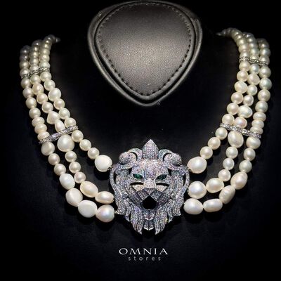 Omnia Fadia Fresh Real Water Pearl Necklace in High Quality Simulated diamonds