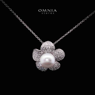 Omnia Najaah Floral Fresh Water Pearl Pendant Necklace in 925 Silver In High Quality Simulated Diamonds