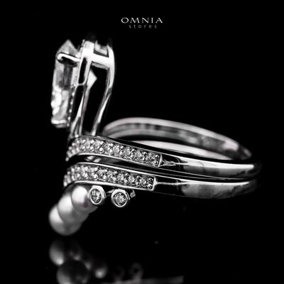 Omnia Elnara Royal Design with Pearl Silver Ring 925 Silver in GRA Certified High Quality White Moissanite Stone