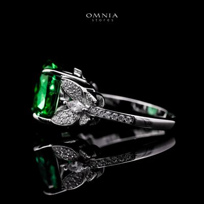 Omnia Maysun Ring In 925 Silver High Quality Green Simulated Diamonds