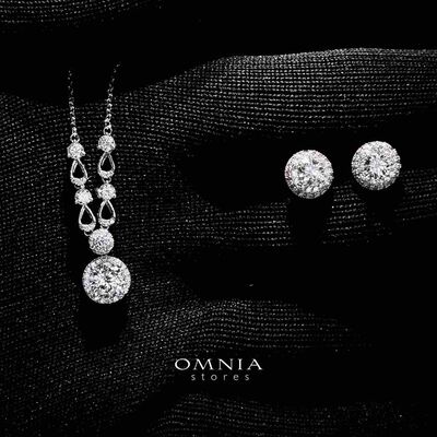 Omnia Badia White Pendant Necklace And Earrings Set in 92.5 Silver with High-Quality Moissanite Stones