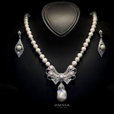 Omnia Gadi Fresh Real Water Pearl Set in 92.5 Silver Accessories With High Quality Simulated Diamonds