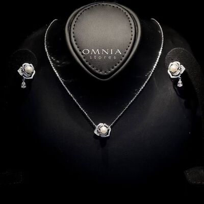 Omnia Evelina White Set in 92.5 Silver with High-Quality Zircon Stones