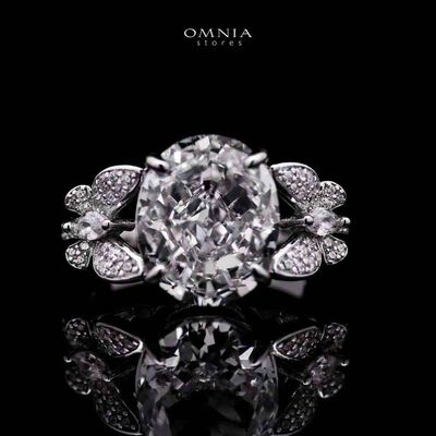 Omnia Maysun Pure White Ring in 925 Silver with High Quality Simulated Diamonds