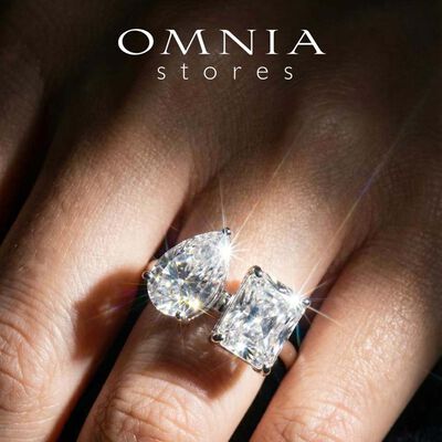 Omnia Ghaliah White Ring 92.5 Silver Certified in High Quality Moissanite Stone
