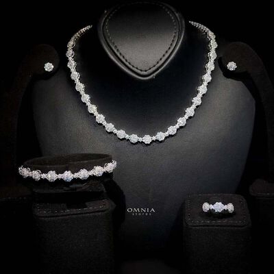 Omnia Nura White Luxury Bridal Full Set in 925 Silver with High Quality Simulated Diamonds