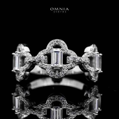Omnia Amna White Ring in 92.5 Silver High Quality Simulated diamonds