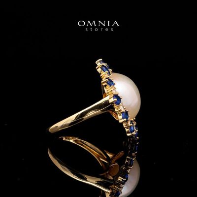 Omnia Celeste White Mabel Pearl Halo Ring with Blue Sapphire Accents in Brass with Gold Plated Finish