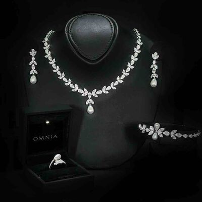 Omnia Shamsa Pearl Bridal Full Set in 925 Silver with High-Quality White Zircon Stones