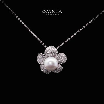 Omnia Najaah Floral Fresh Water Pearl Pendant Necklace in 925 Silver In High Quality Simulated Diamonds