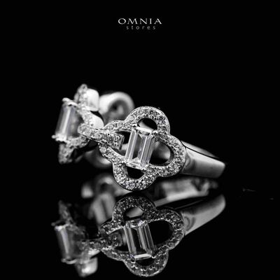 Omnia Amna White Ring in 92.5 Silver High Quality Simulated diamonds