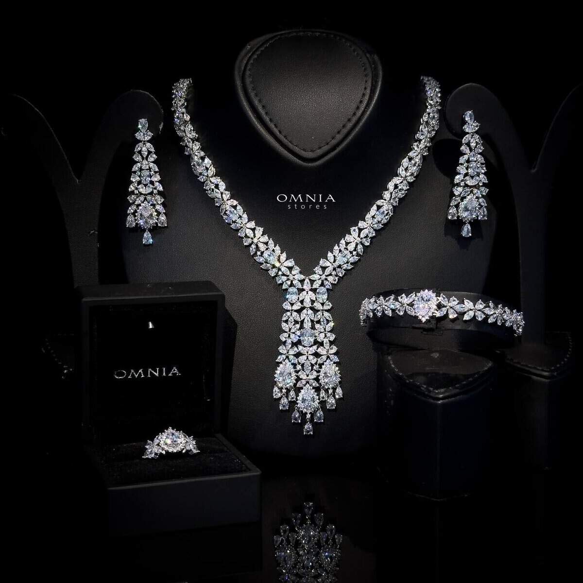 Omnia Shamma White Bridal Full Set High Quality Zircon Stone in Rhodium Plated image number null