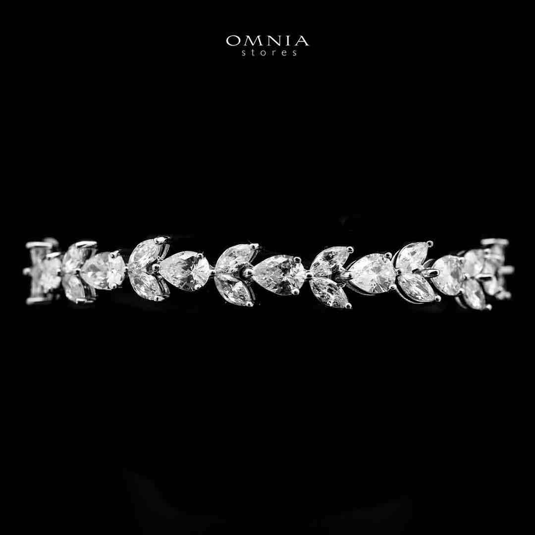 Omnia Farhah Silver Bracelet in 925 Silver with High-Quality White Simulated Diamonds image number null