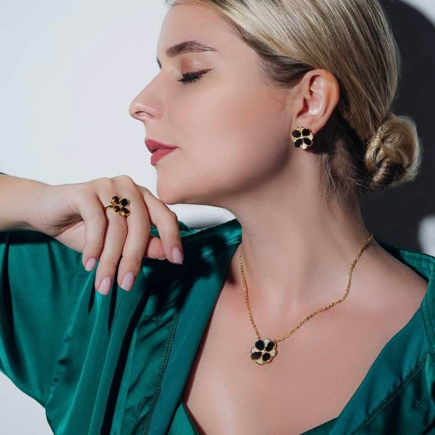 Omnia Hina Necklace Only in Black Agate Stone in High Quality Zircon Stone in Rhodium Plated image number null