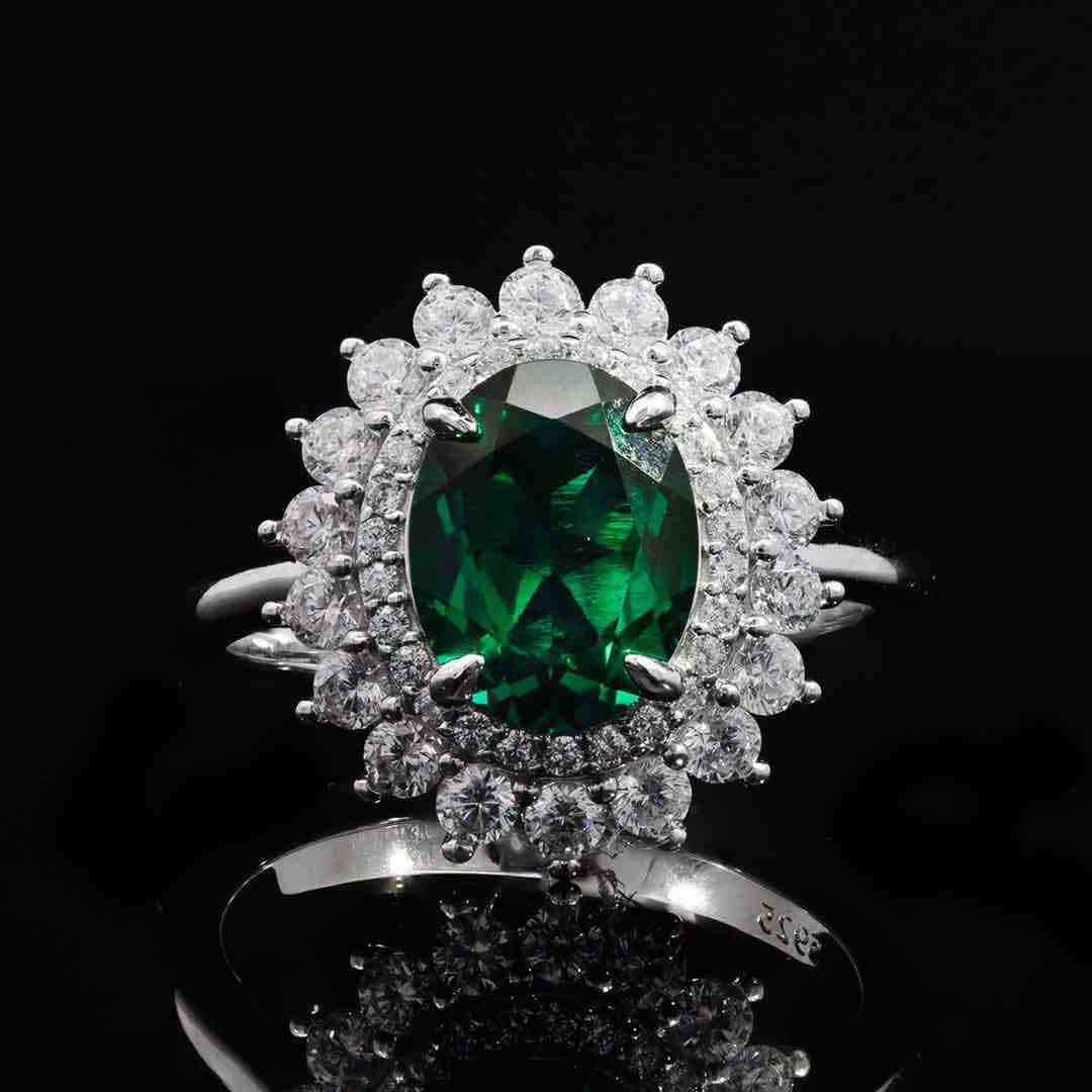 Omnia Hawra Green Ring 92.5 Silver Certified in High Quality Lab Grown Emerald Stone image number null
