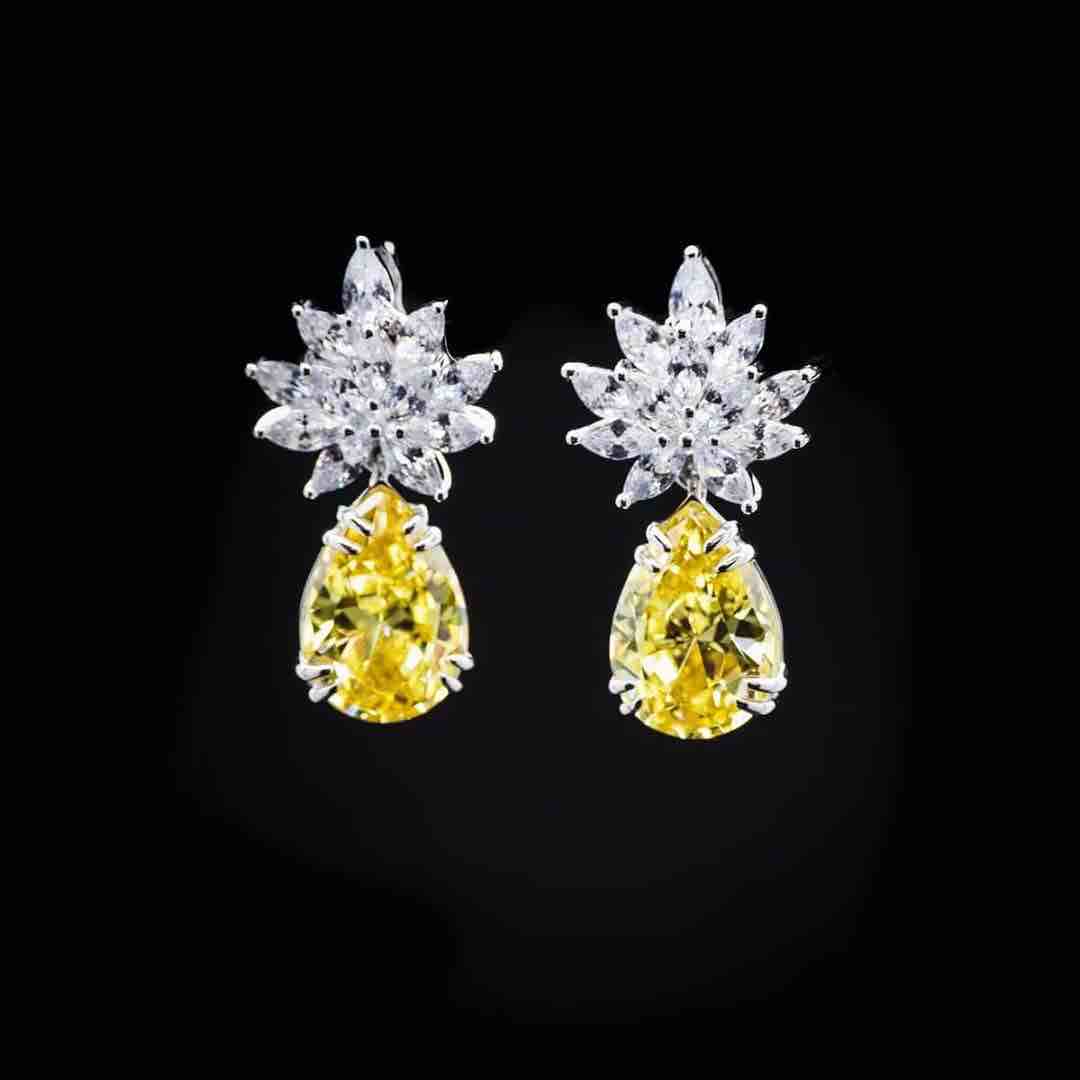 Omnia Cidra Yellow Earrings in 92.5 Silver High Quality Simulated Diamonds image number null