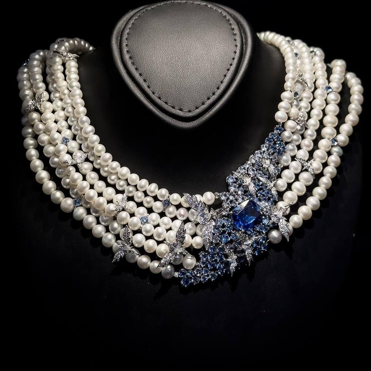 Omnia Blue Butterfly Pearl Necklace in 92.5 Silver with High Quality Simulated Diamonds image number null