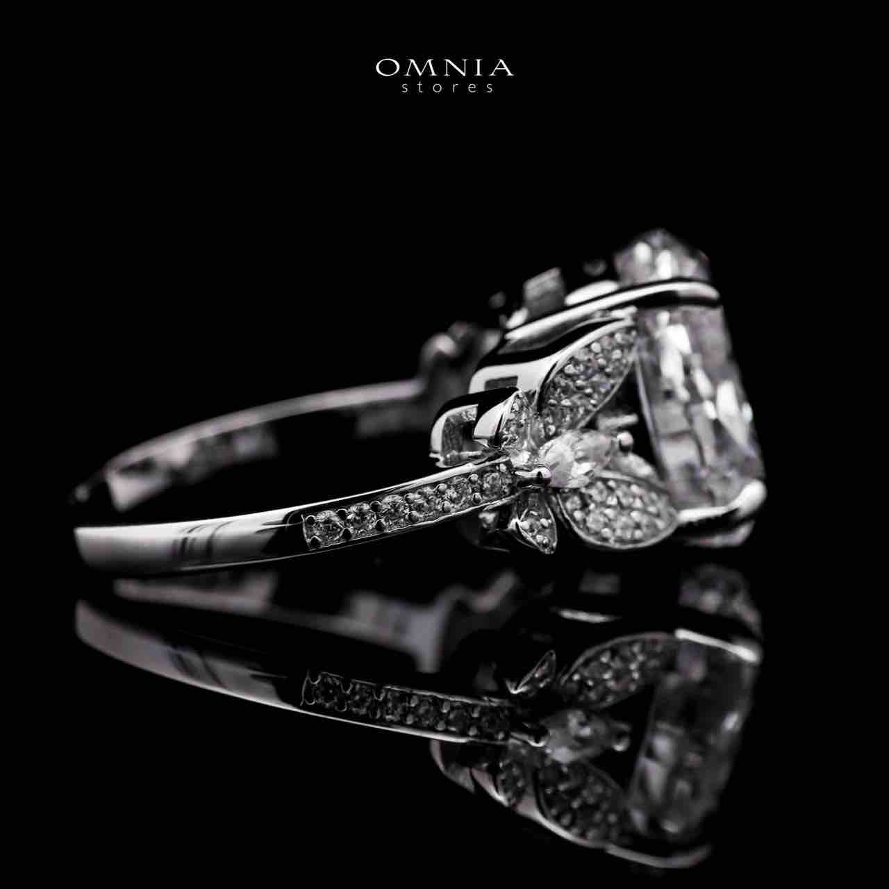 Omnia Maysun Pure White Ring in 925 Silver with High Quality Simulated Diamonds image number null