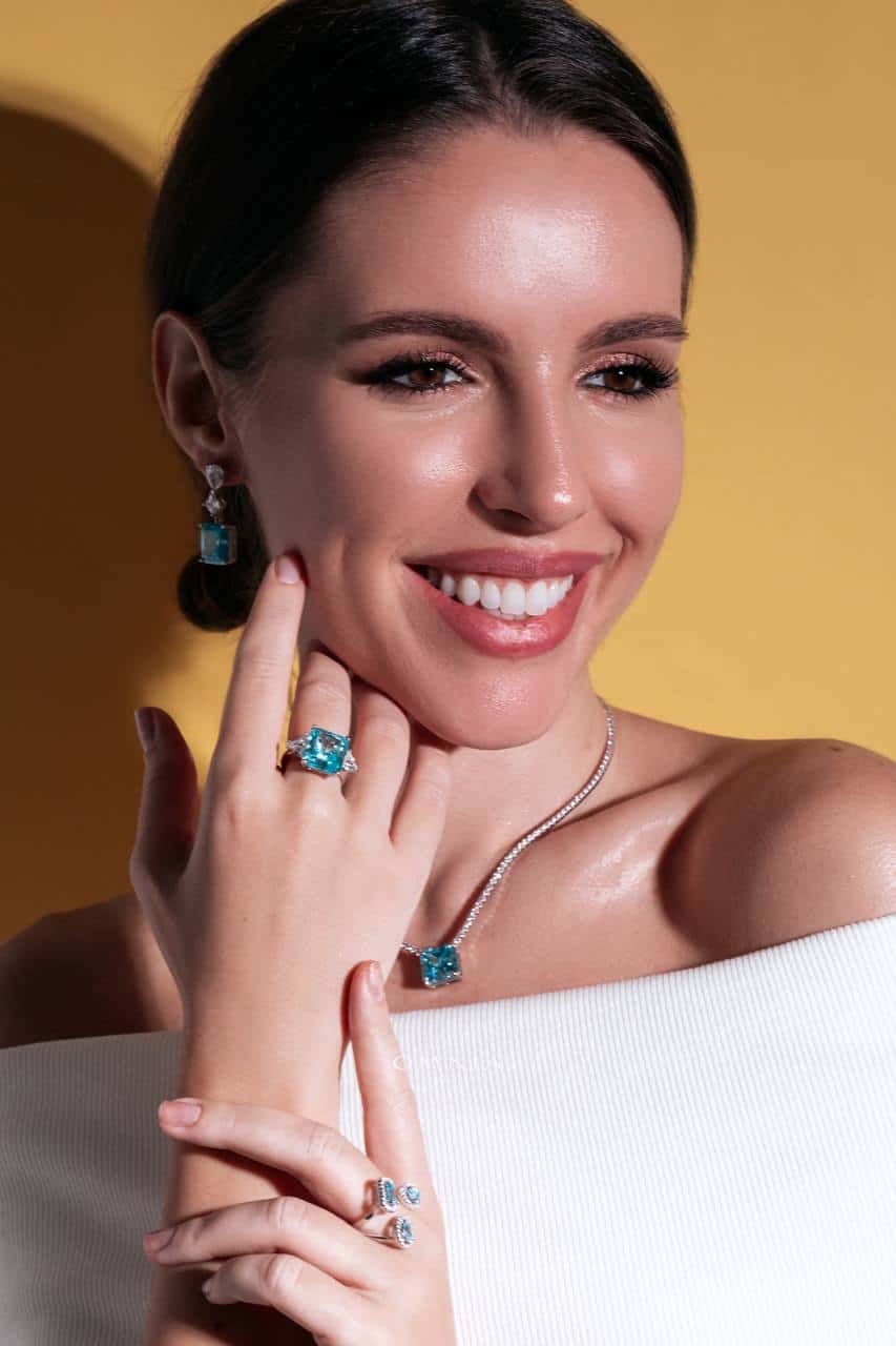 Omnia Bettina Sky Blue Necklace 92.5 Silver in High Quality Simulated Diamonds image number null