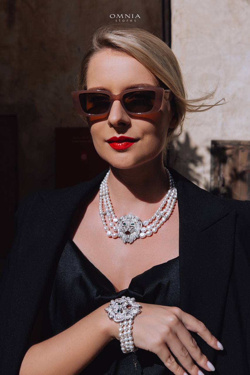 Omnia Fadia Fresh Real Water Pearl Necklace in High Quality Simulated diamonds image number null