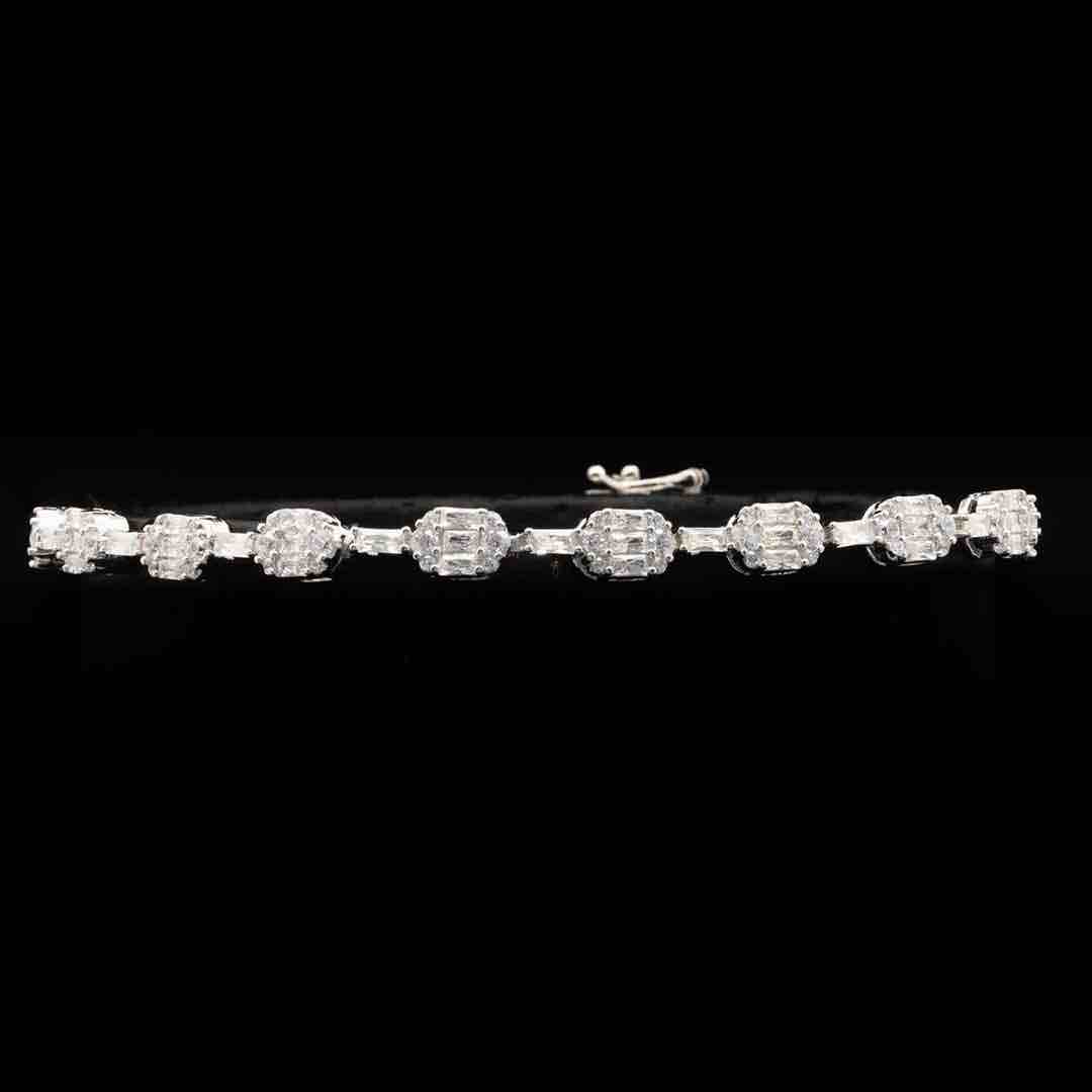 Omnia Hania White Bracelet in 925 Silver with High Quality Simulated Diamonds image number null