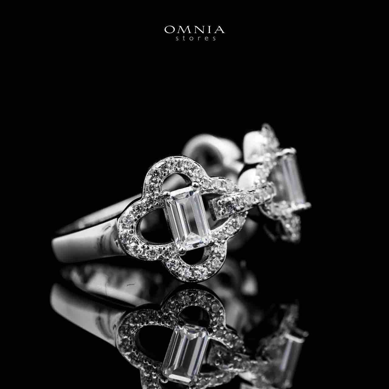 Omnia Amna White Ring in 92.5 Silver High Quality Simulated diamonds image number null