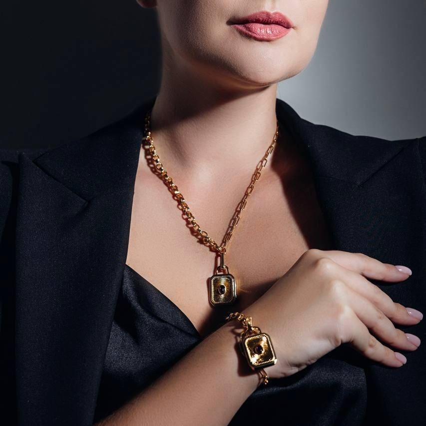 Omnia Zoya Golden Set In Tarnish Resistant Plating image number null