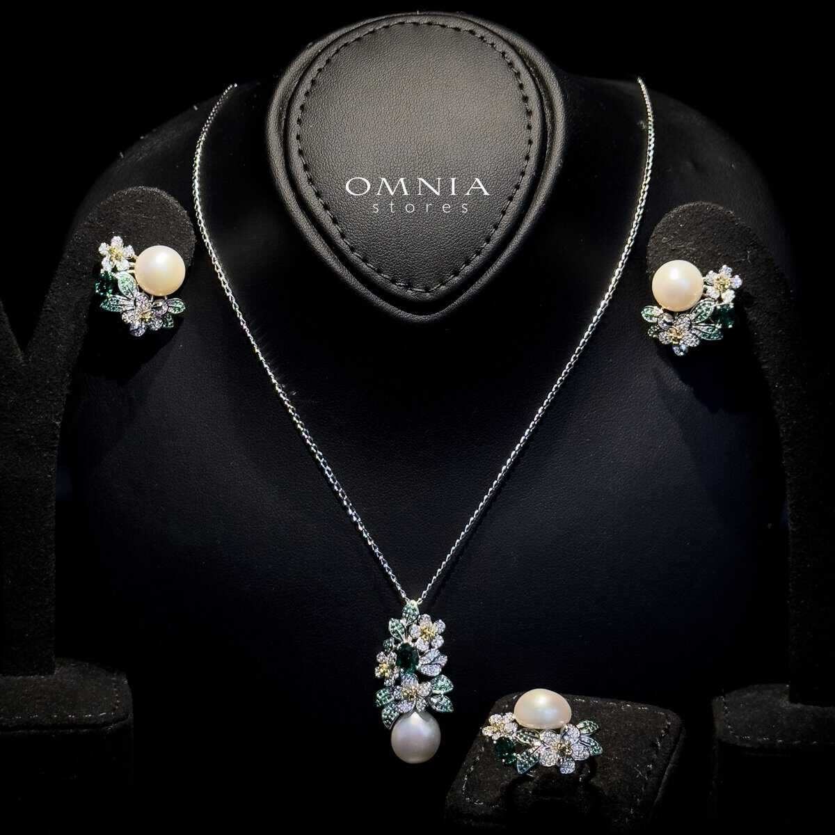 Omnia Micaela Freshwater Pearl with High-Quality Simulated Diamonds in 92.5 Silver image number null