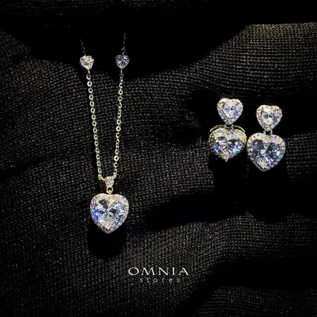 Omnia Mahira Golden Set in 92.5 Silver with High-Quality Zircon Stones image number null