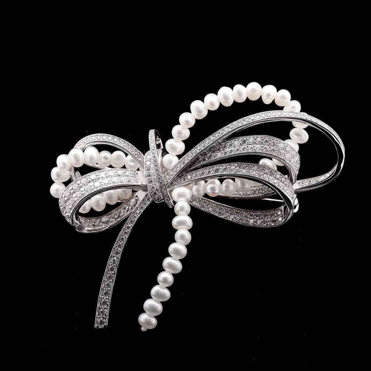 Omnia Elegant Bow Pearl Brooch in 92.5 Silver with High-Quality Simulated Diamonds image number null