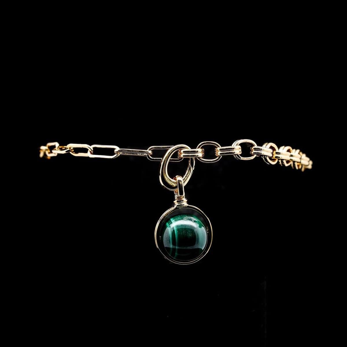 Omnia Nashita Bracelet in Malachite Stone in High Quality Zircon Stone in Rhodium Plated image number null