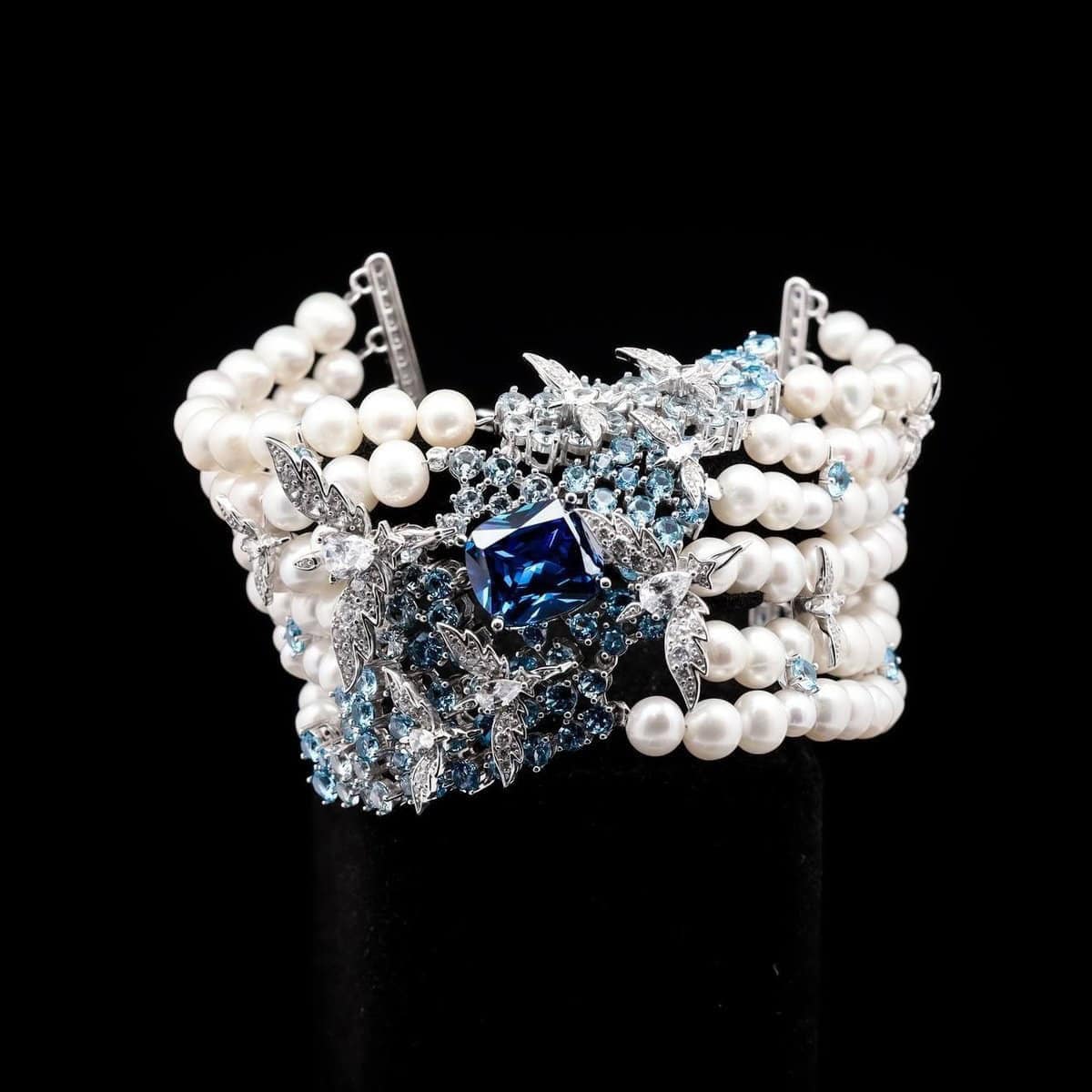 Omnia Blue Butterfly Pearl Bracelet in 92.5 Silver with High Quality Simulated Diamonds image number null