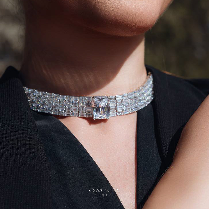 Omnia Zeina Silver Set in 92.5 Silver with High-Quality Simulated Diamonds image number null