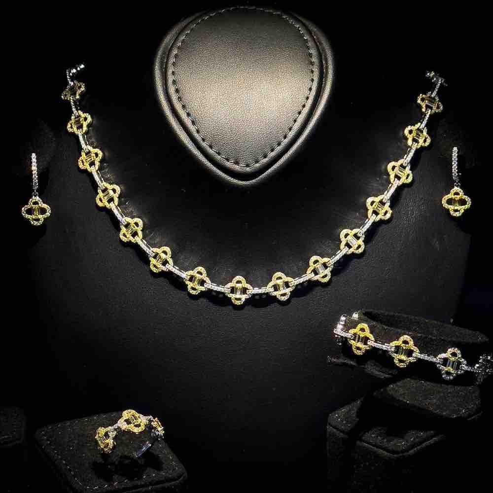 Omnia Amna Golden Set image number null