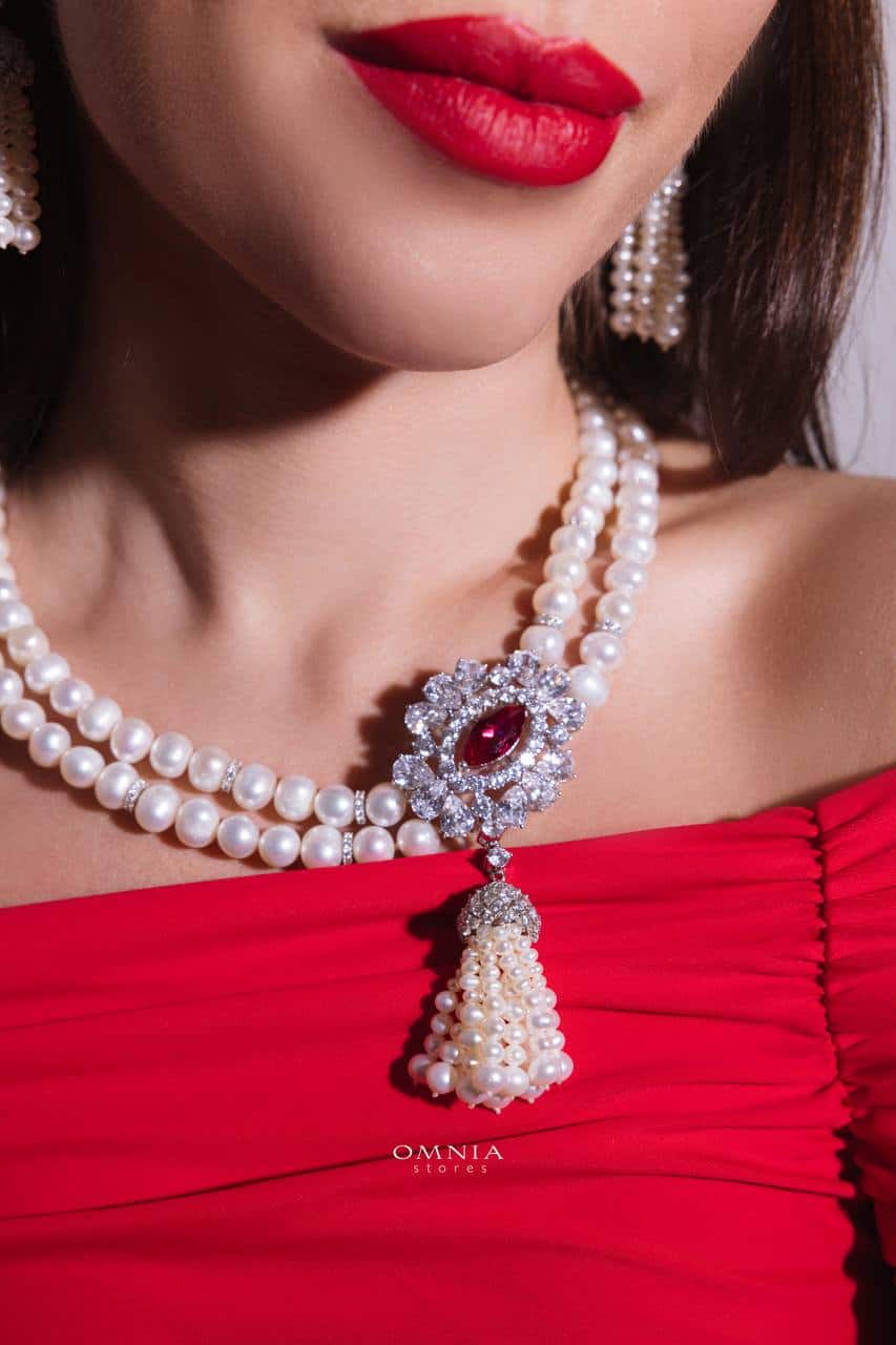 Omnia Dahlia Bridal Pearl Set with Ruby Red Stone in High-Quality Simulated Diamonds image number null