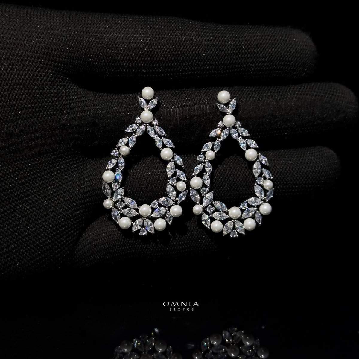 Omnia Ahli Earrings in High Quality Zircon Stone in Rhodium Plated image number null