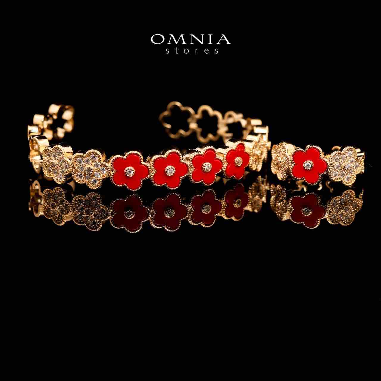 Omnia Golden Cuff With Bracelet and Ring with Red Star Shaped In Rhodium Plated image number null